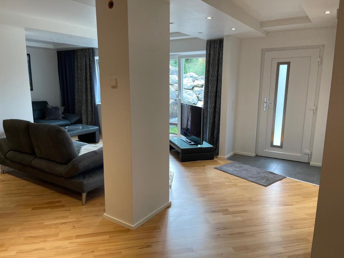 Moderne, Ruhige Ferienwohnung , Ideal Zum Abschalten Hadamar Exterior photo