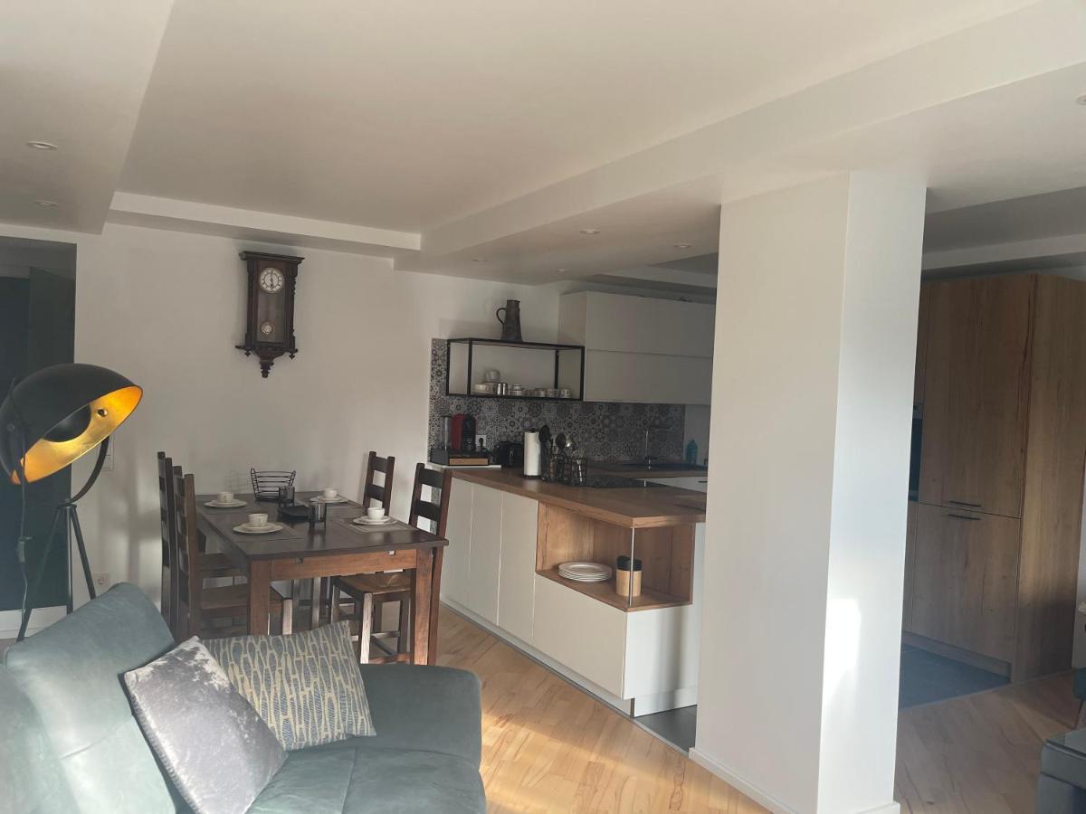 Moderne, Ruhige Ferienwohnung , Ideal Zum Abschalten Hadamar Exterior photo