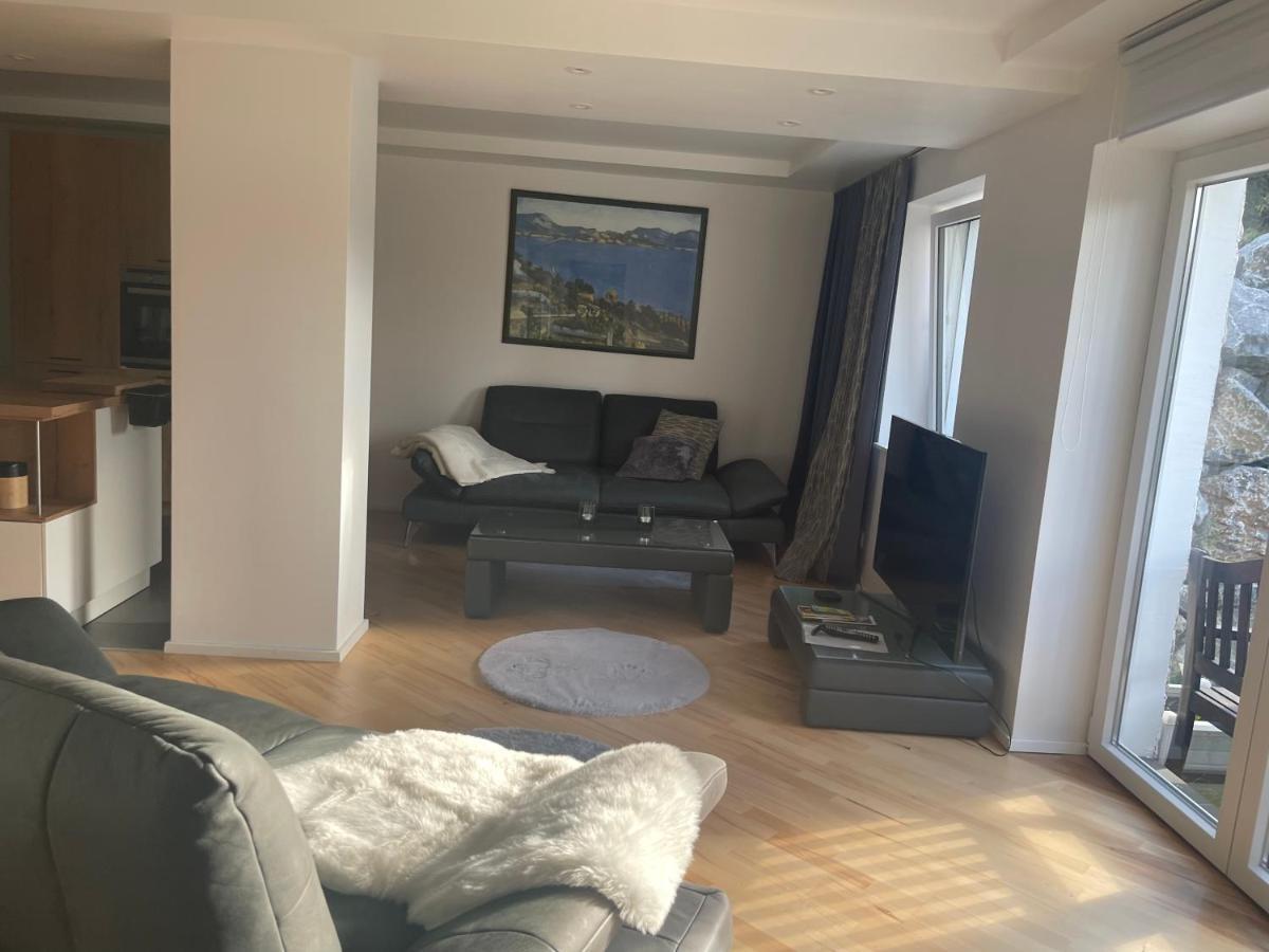 Moderne, Ruhige Ferienwohnung , Ideal Zum Abschalten Hadamar Exterior photo